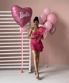 {{photo.Alt || photo.Description || 'Набор шаров с огромным сердцем Barbie'}}